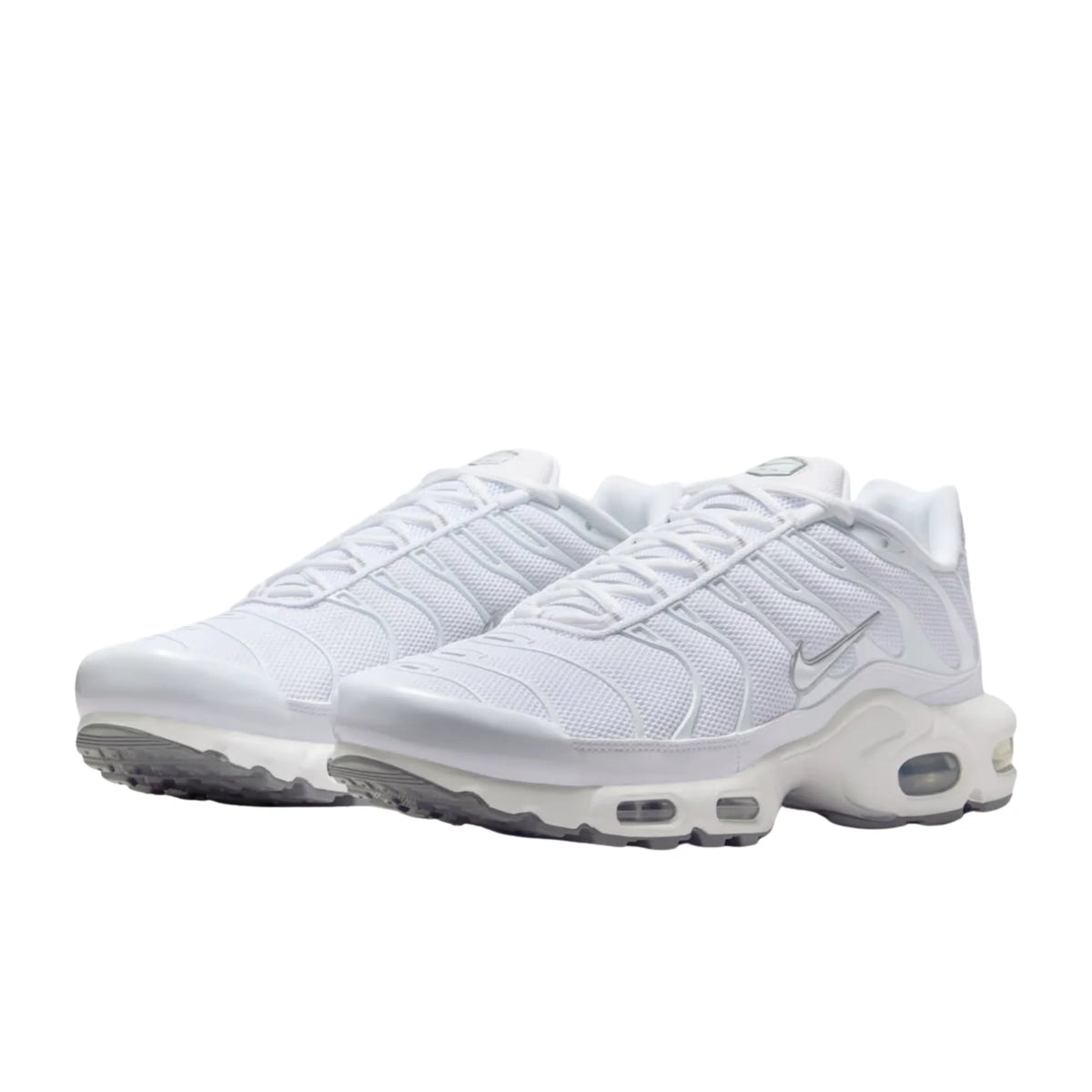 AIR MAX PLUS TRIPLE WHITE